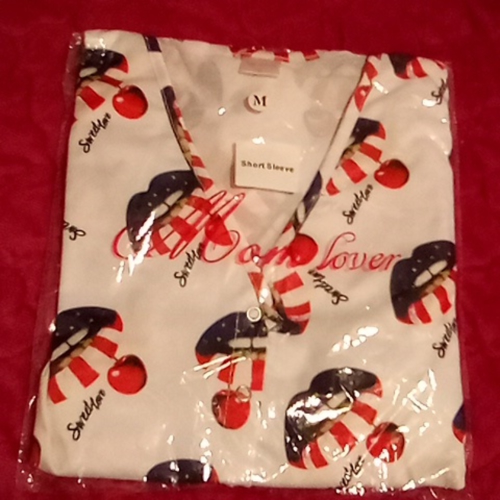Short sleeve onesie pajamas